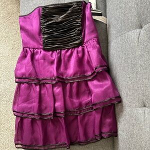 NWT ruffled size 12 Kensie dress